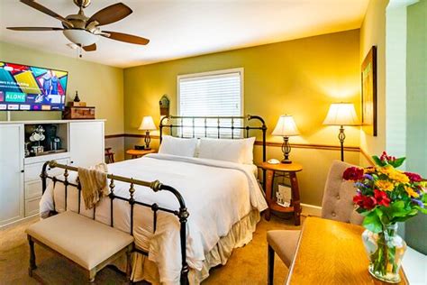 best western bed and breakfast|Cambria Bed and Breakfast .